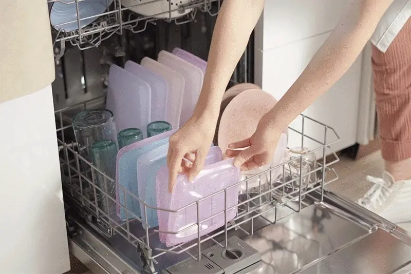 Best Way to Clean Plexiglass