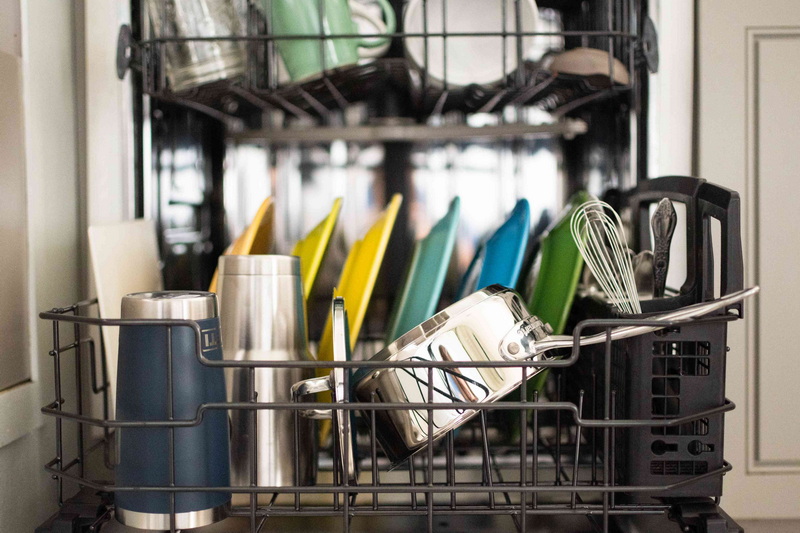 How To Remove Stains on Aluminum Baking Sheet After Dishwasher
