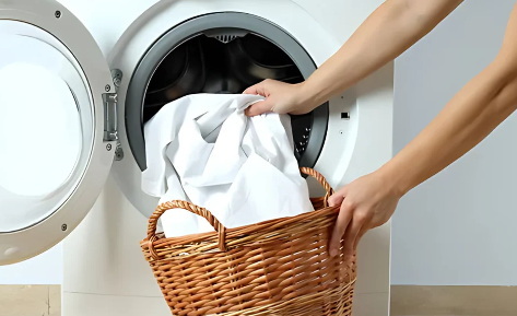 Is It Safe to Wash Bed Sheets in Machine