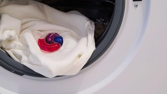 Do Laundry Pods Leave Residue in Washing Machine