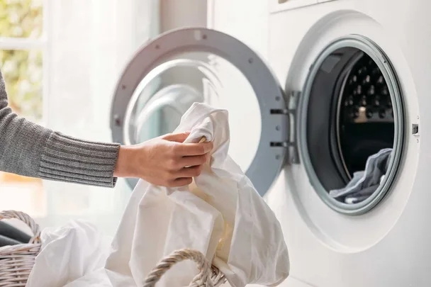 Washing Machine Maintenance with Laundry Sheets