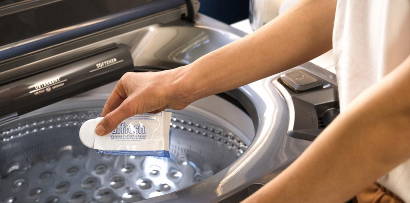 How To Clean Top Loader Washing Machine with Dishwasher Tablets