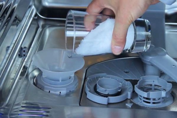 How Dishwasher Sheeting Agent Works