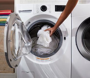 What Setting To Put Bed Sheets on Washing Machine