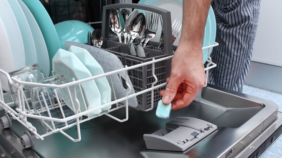 how to use dishwasher tablet