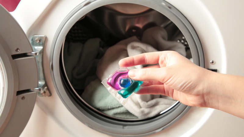 Do Laundry Pods Go in The Drum?